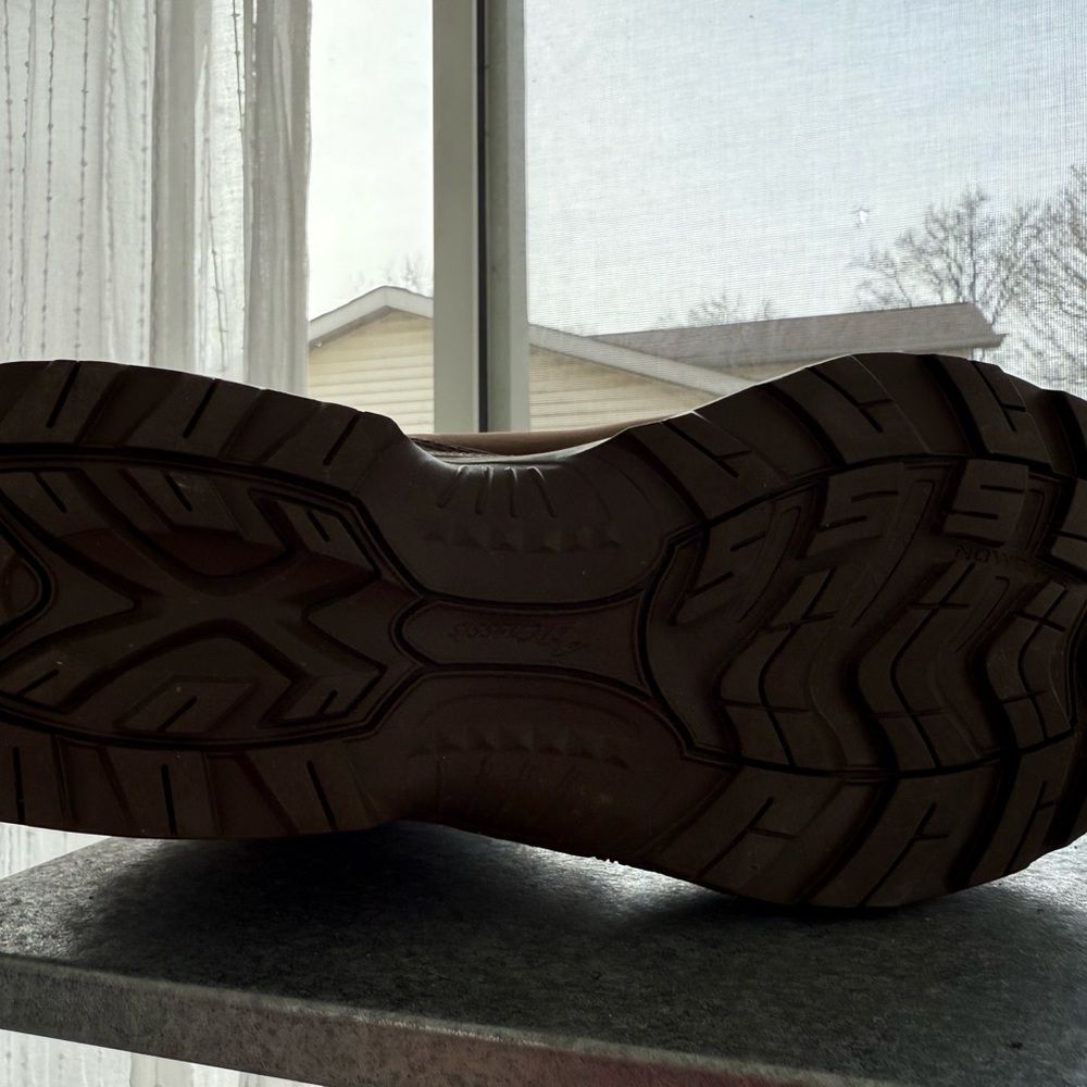 Beautiful Salomon Men's Dark Brown Outdoor Boots size 9 1/2 - Picture 4 of 12